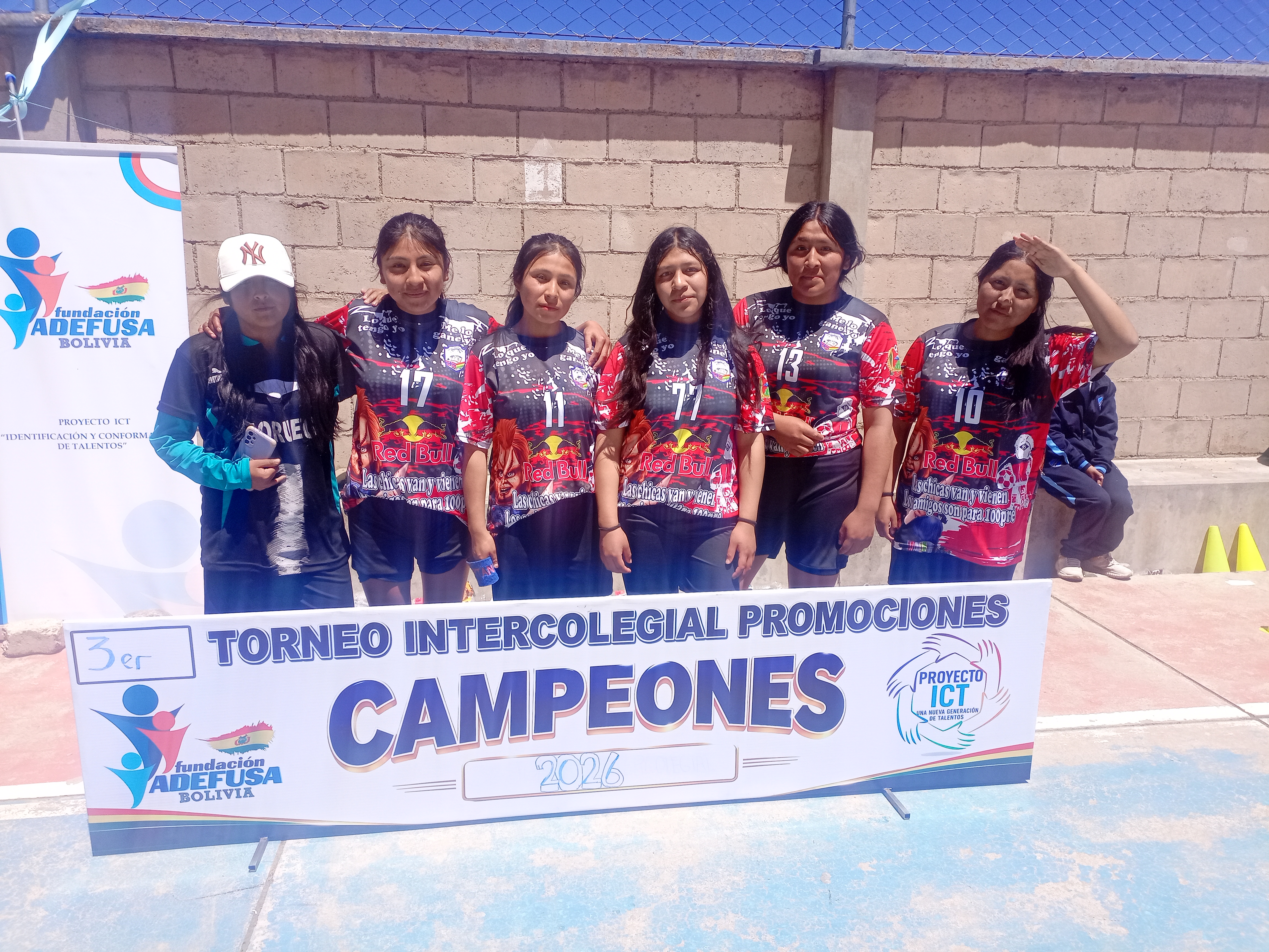 Campeonas Damas Colegio Noruega