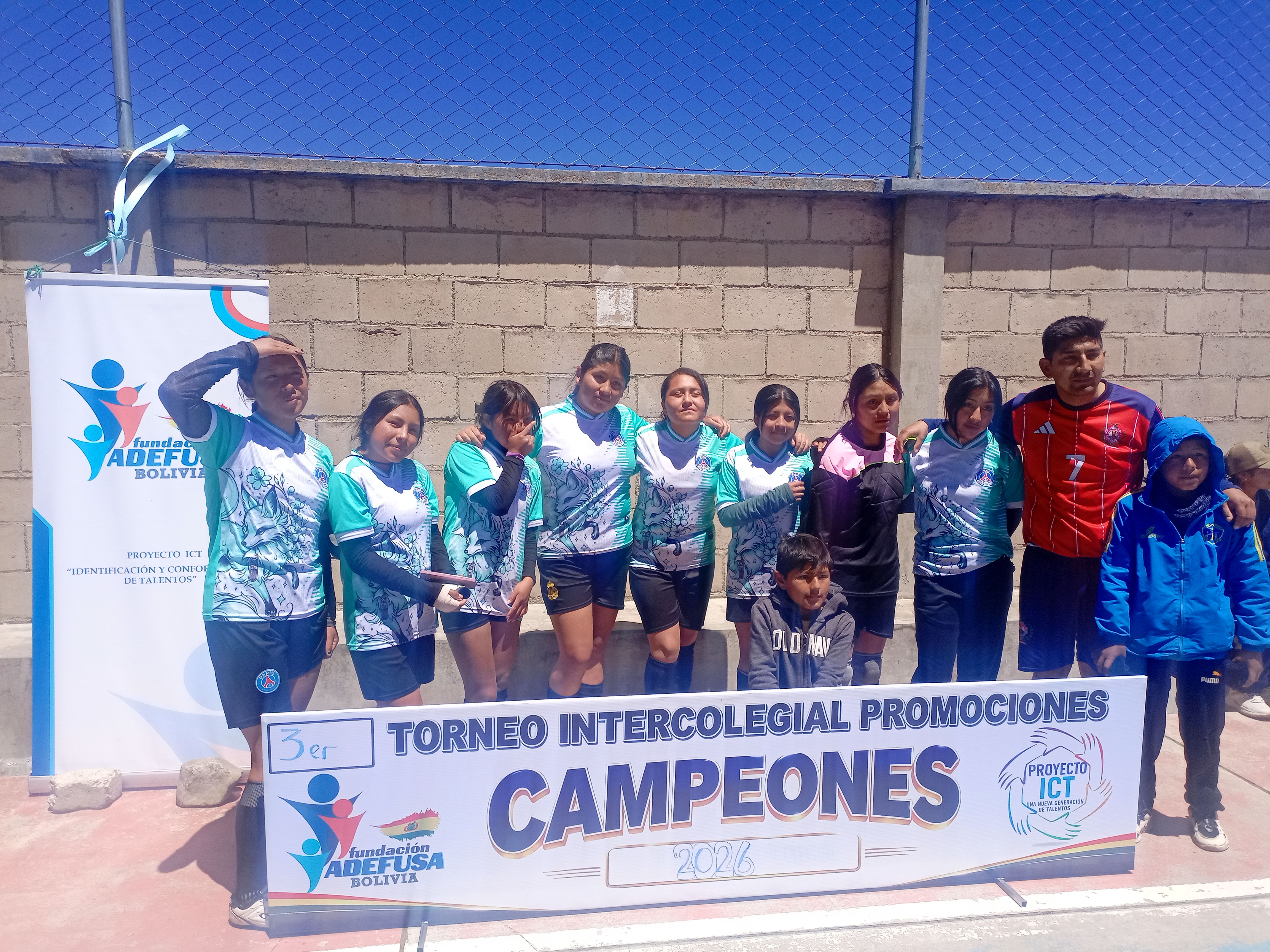 Sub Campeonas Damas Colegio Mariscal Sucre